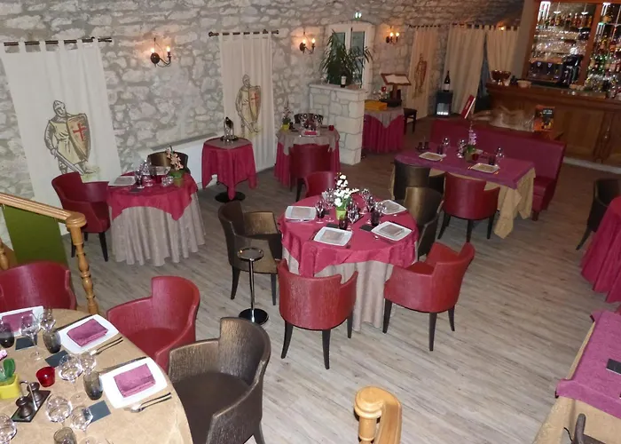 Logis Hotel Le Relais Louis XI