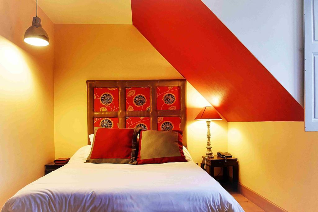 Hotel Logis Le Relais Louis Xi 3*
